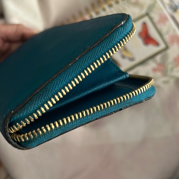 MICHAEL KORS zip around wallet/clutch in Teal - Picture 6 of 8